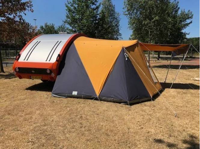 Atomatent luifel voor T@B caravan met zijschermen en afsluitfront, op aanvraag