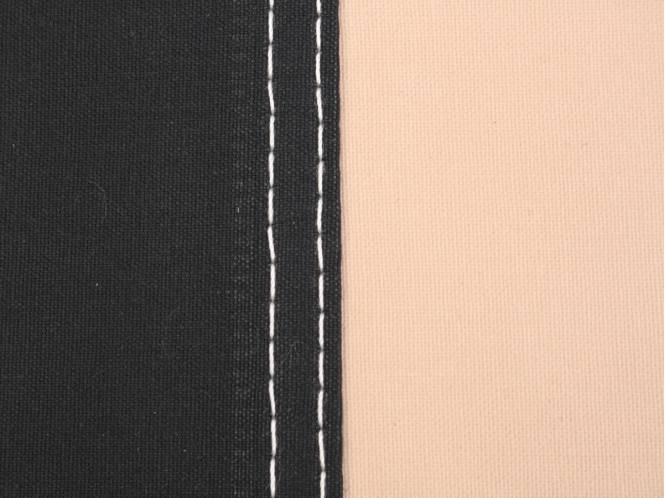 Beige tent met zwart front