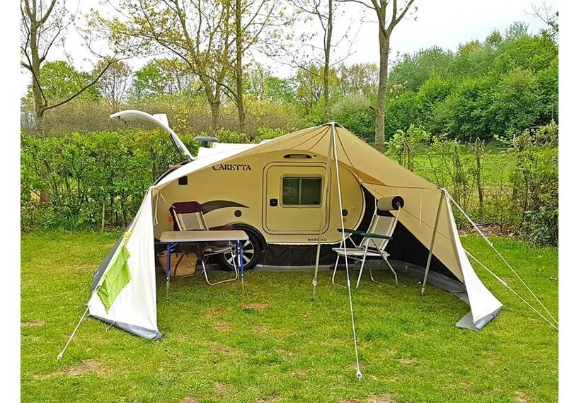 Atomatent luifel voor Caretta caravan met aanritsbare zijschermen, op aanvraag
