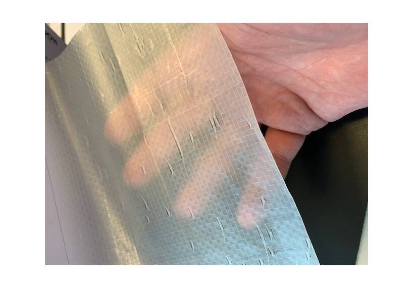 Schnittmusterfolie, halb transparent, weiss, 140 Gr/M², 205 cm RESTSTÜCKE