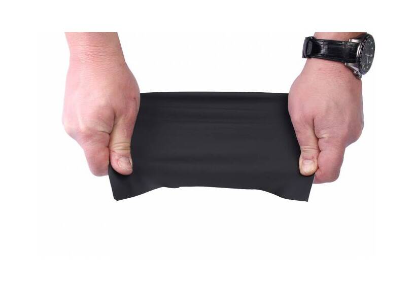 Waterdichte stretch stof zwart. Polyester. 150cm.